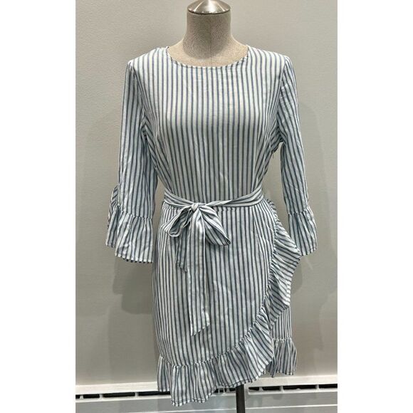 Who What Wear Striped Ruffle Dress Size M - Picture 2 of 6